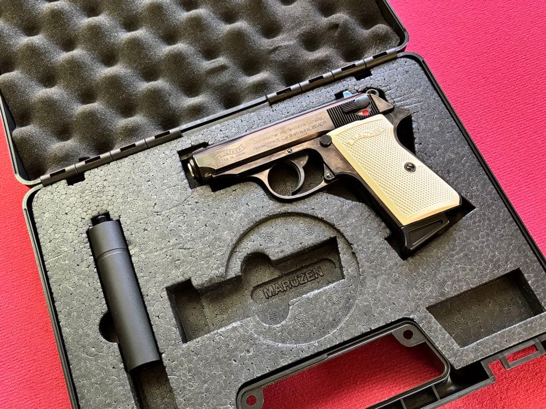 少数限定品 40th アニバーサリー PPK/s ブラックメタル