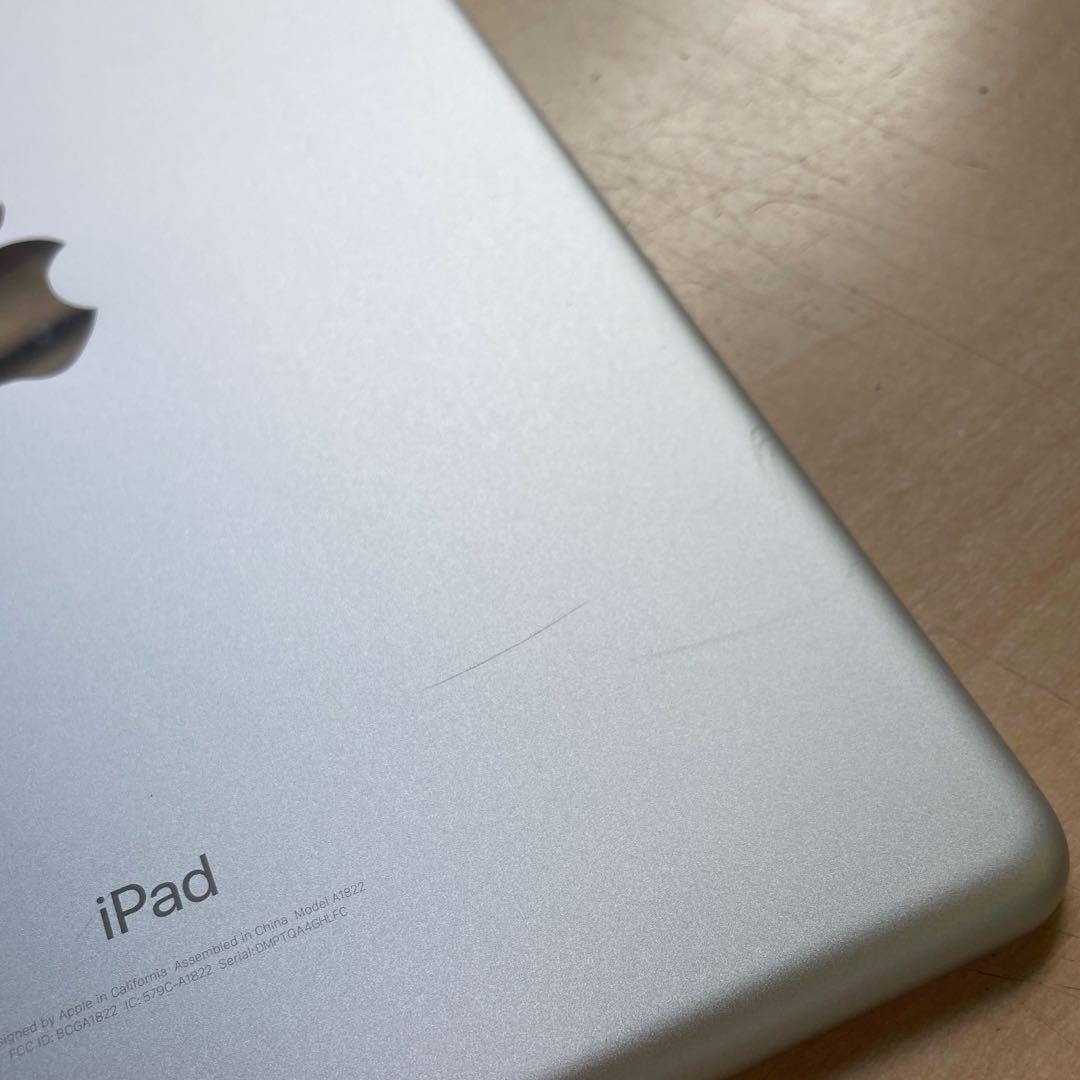 iPad 第5世代　A1822　Wi-Fiモデル　シルバー　32GB 美品　#6