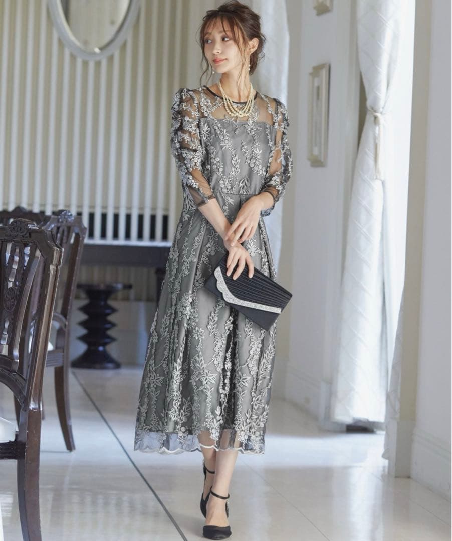 刺繍入りミディ丈ドレス L