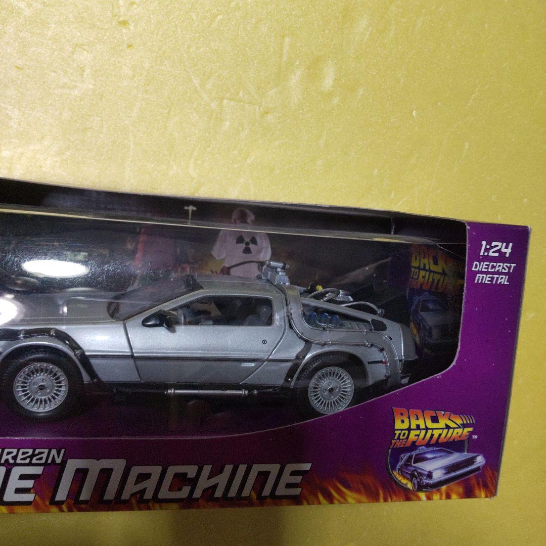 デロリアン タイムマシン バック・トゥ・ザ・フューチャー1/24
