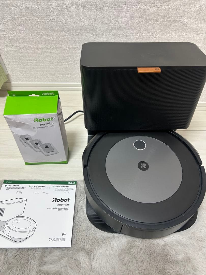 【最終値下げ】Robot Roomba ロボット掃除機本体【ルンバj7+】