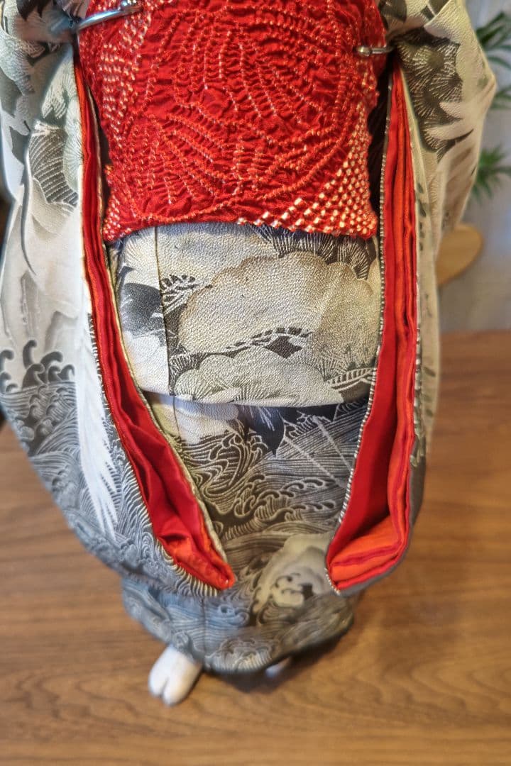 日本の伝統的な陶器製人形