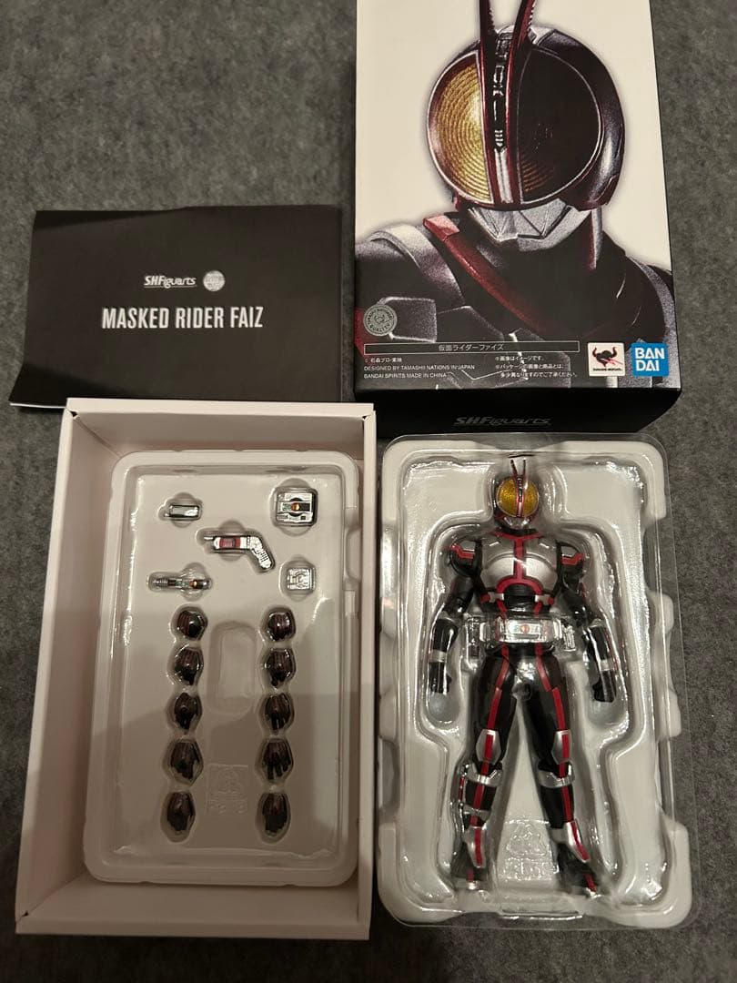 真骨彫製法仮面ライダーファイズ　個体差あり