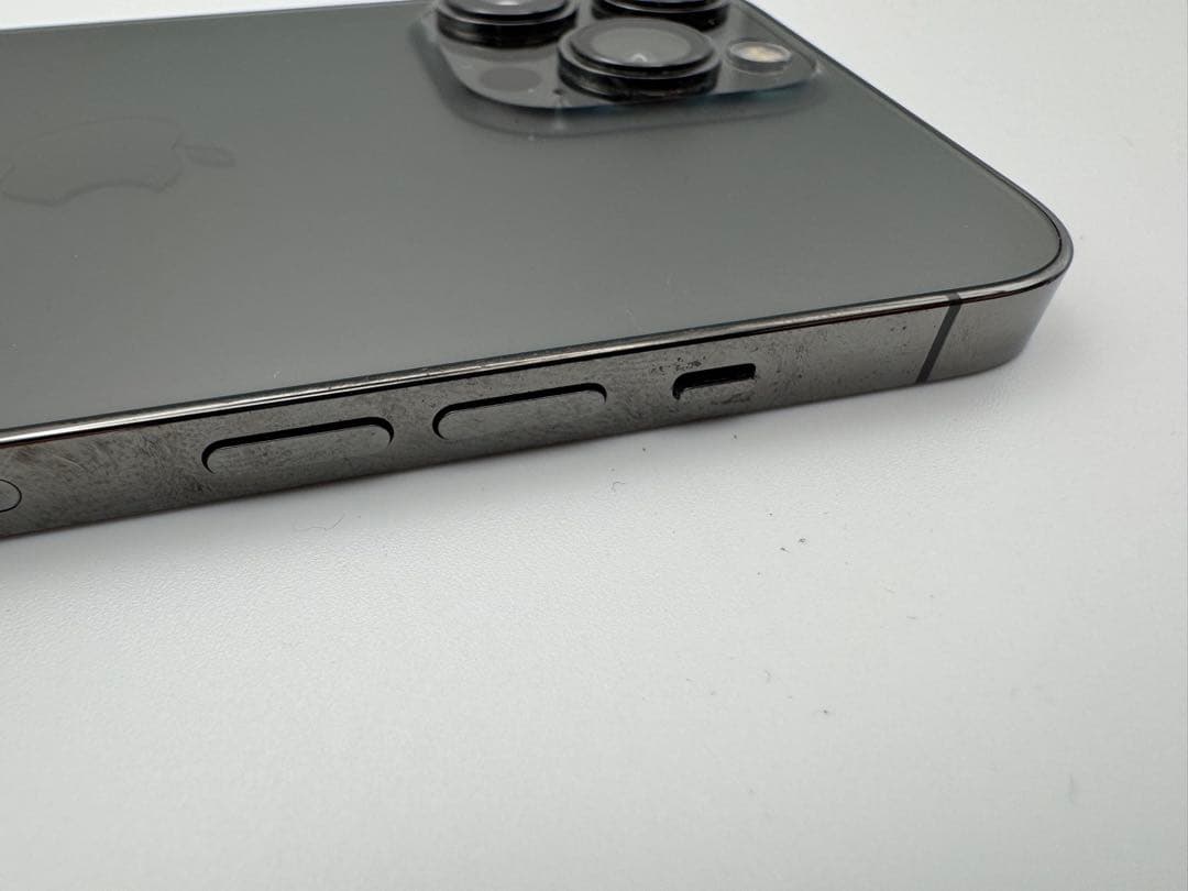 iPhone 13 Pro 256GB グラファイト(Ear Pods付き)