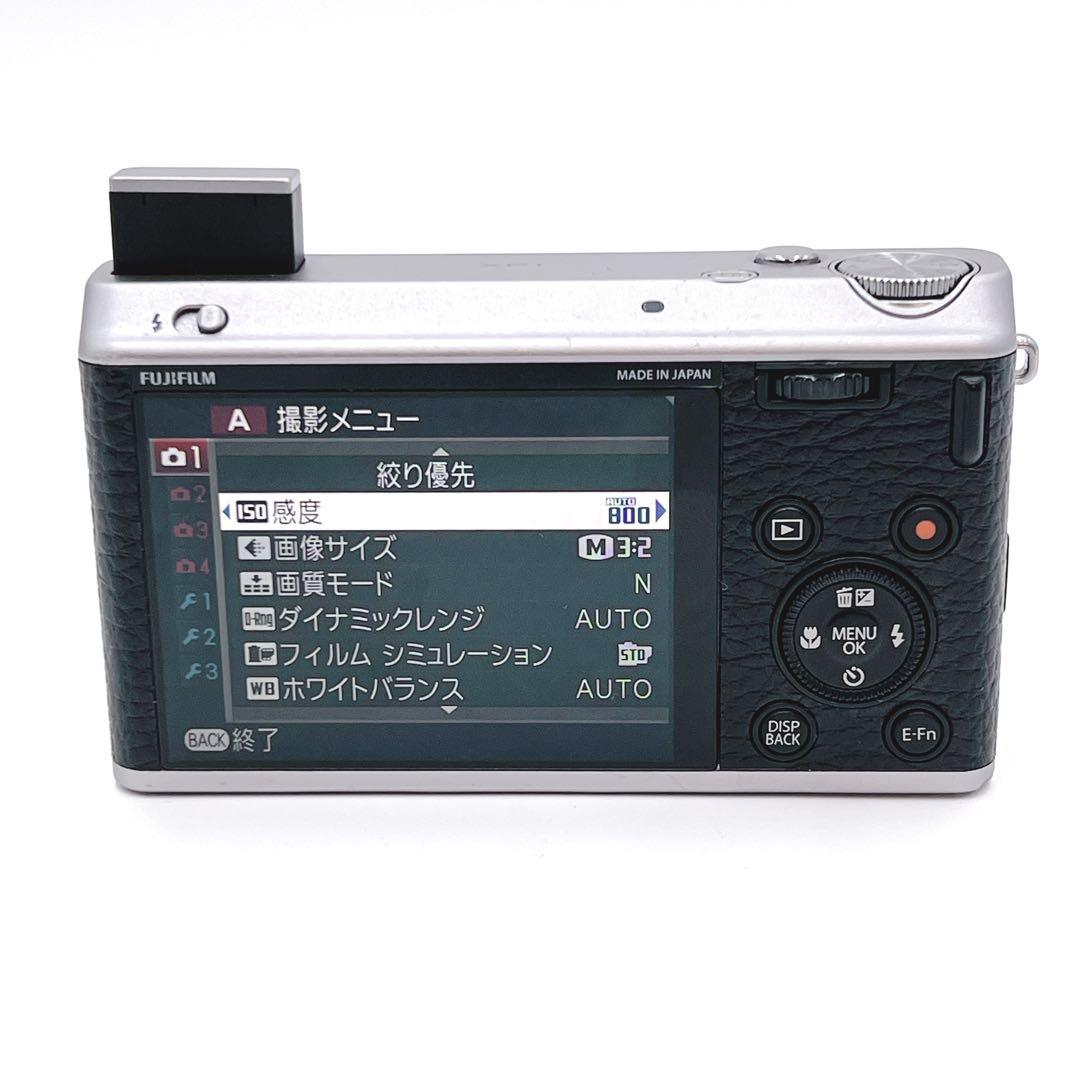 【外観美品】 FUJIFILM XF1 オールドデジカメ　レトロ