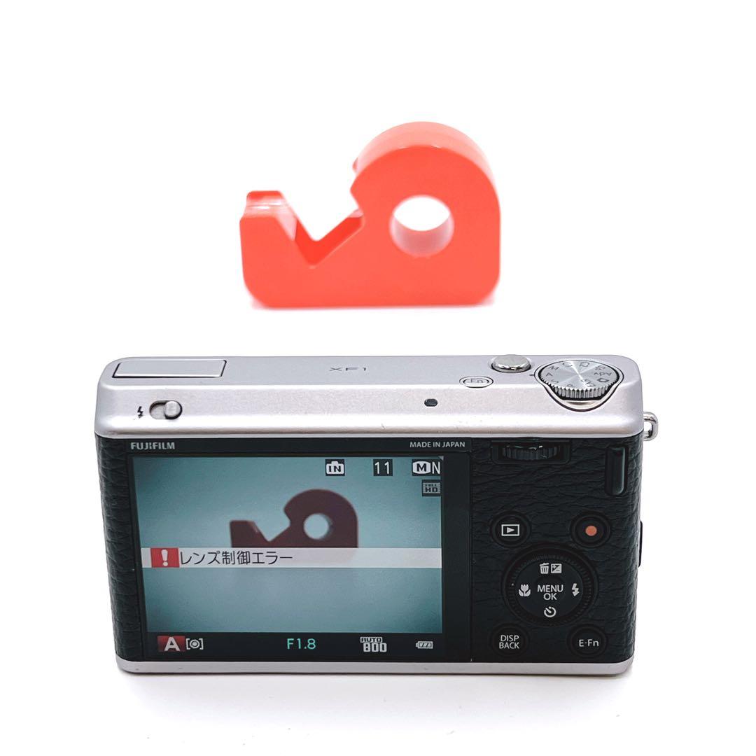 【外観美品】 FUJIFILM XF1 オールドデジカメ　レトロ