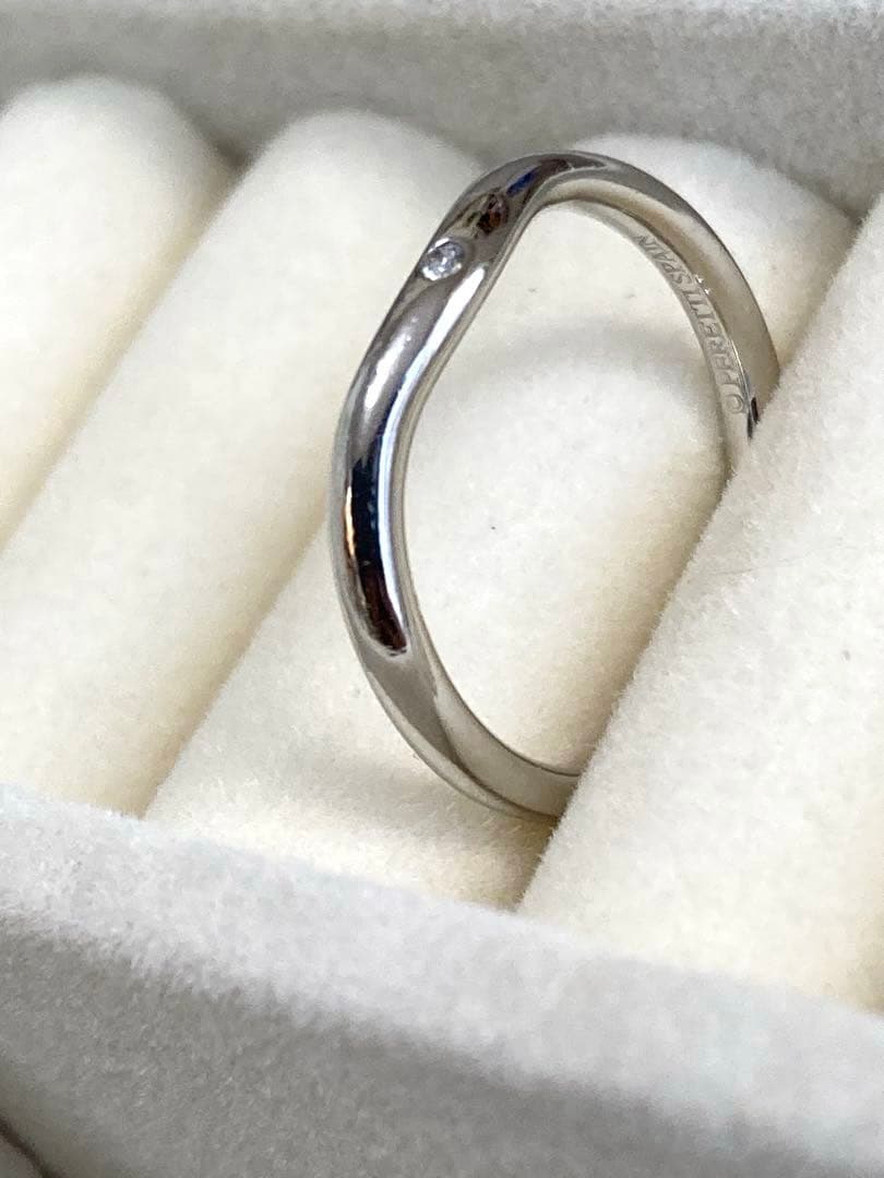 ティファニー　カーブドバンドリング　ペレッティ　1粒ダイヤPT950約7.5号