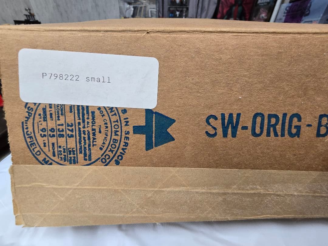 S&W純正　汎用木製ガンケース　6.5インチまでは収納可能　ケースのみの出品です