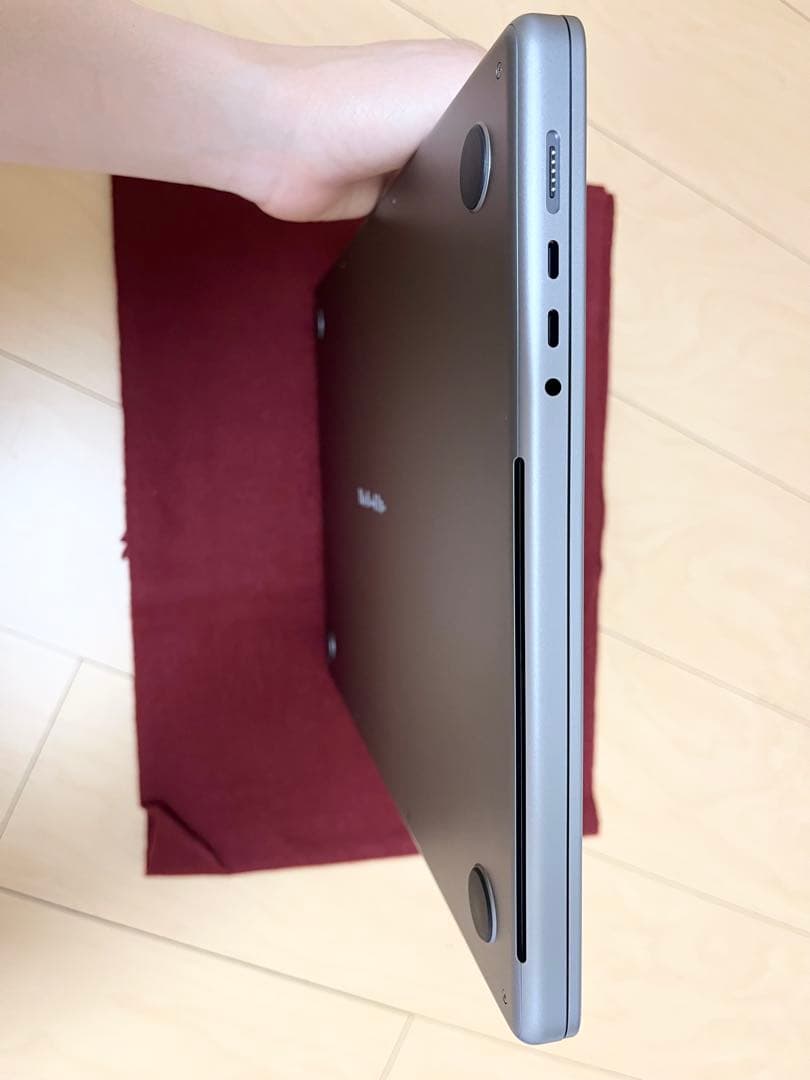 極美品MACBOOK PRO M1 2021 16インチ　32GB 充電回数２回