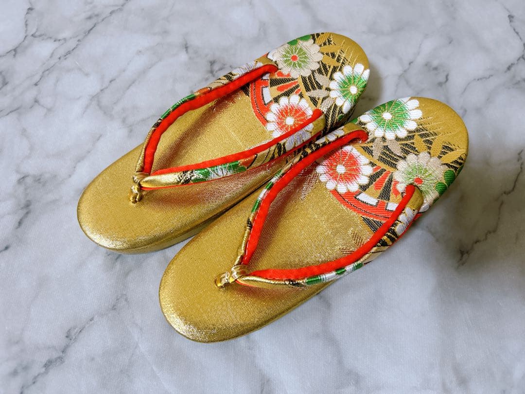 豪華正絹!赤×ゴールド♡七五三　7歳　女の子　フルセット　一式　辻ヶ花風