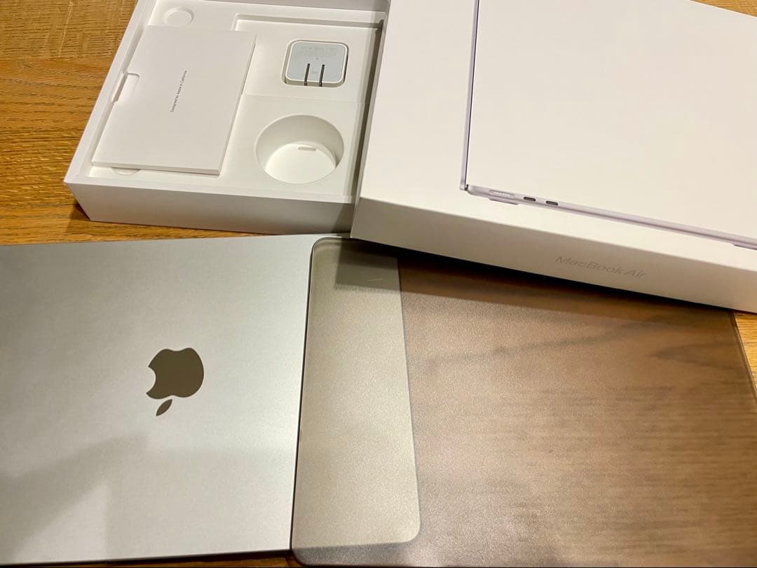 MacBook Air M2 2022 8G 512GB 13インチ