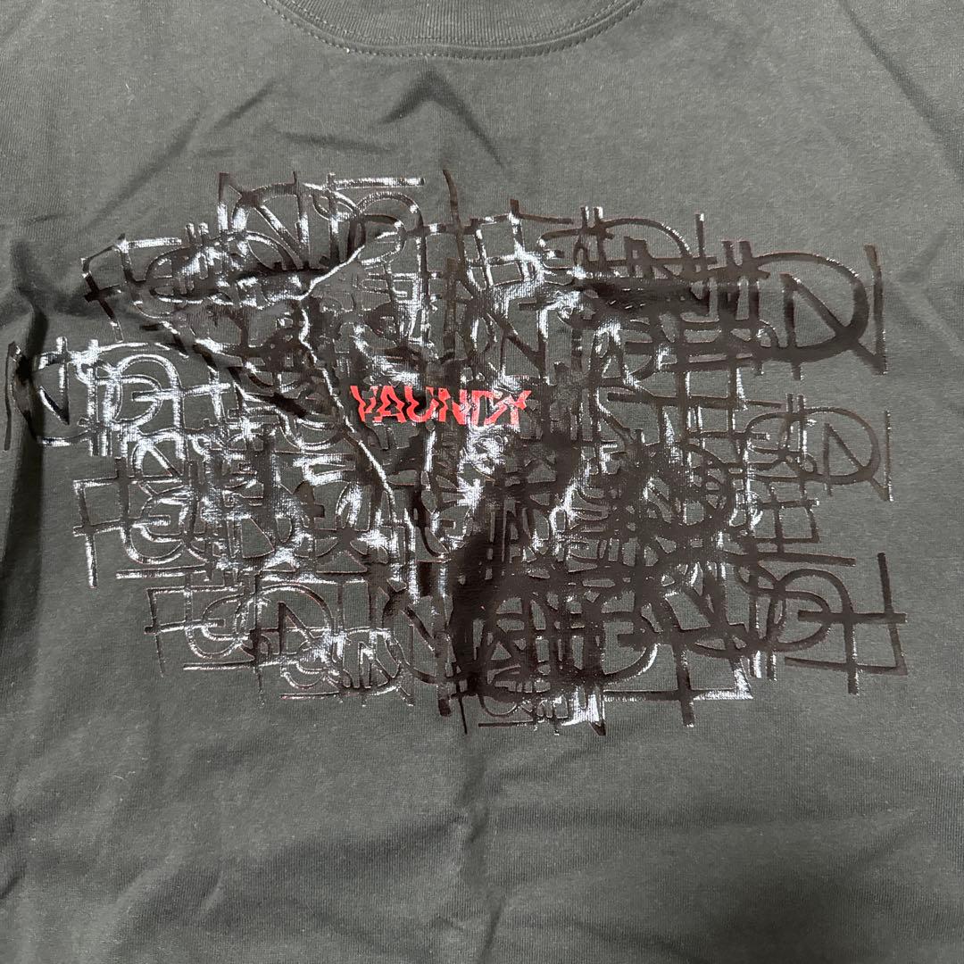 バウンディvaundyツアーグッズFUSION黒赤tシャツ　Mサイズ ブラック