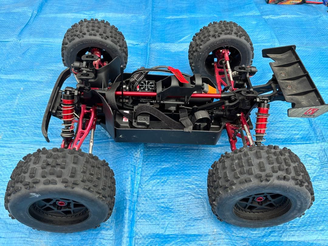 ARRMA NOTORIOUS 6S RTR ホビーラジコン