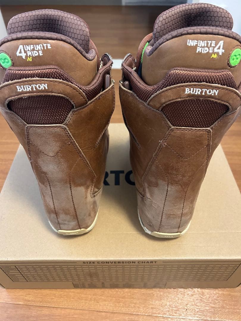 BURTON REDWING 日本正規品　8 コラボ　美品　ION