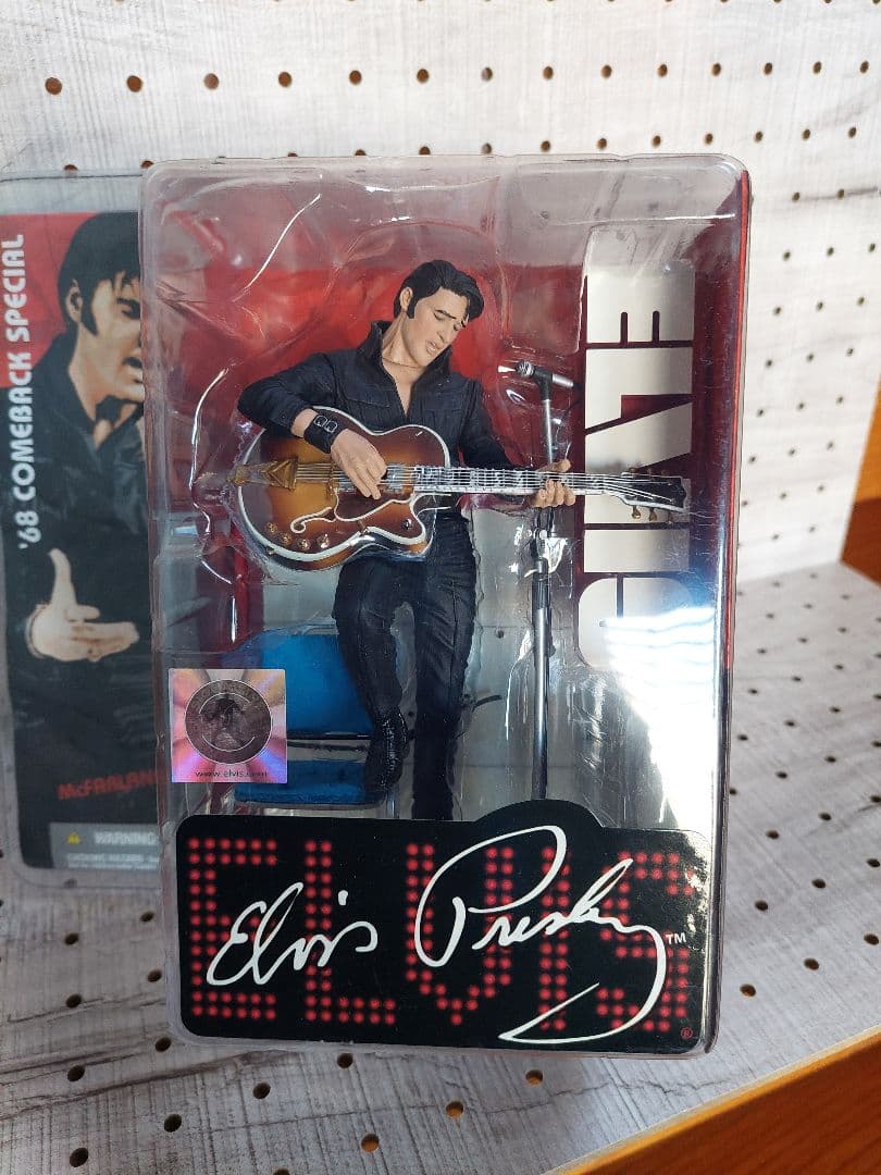 マクファーレントイズ　エルビス・プレスリー　フィギュア