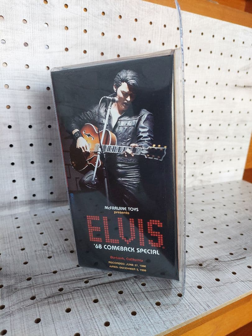 マクファーレントイズ　エルビス・プレスリー　フィギュア