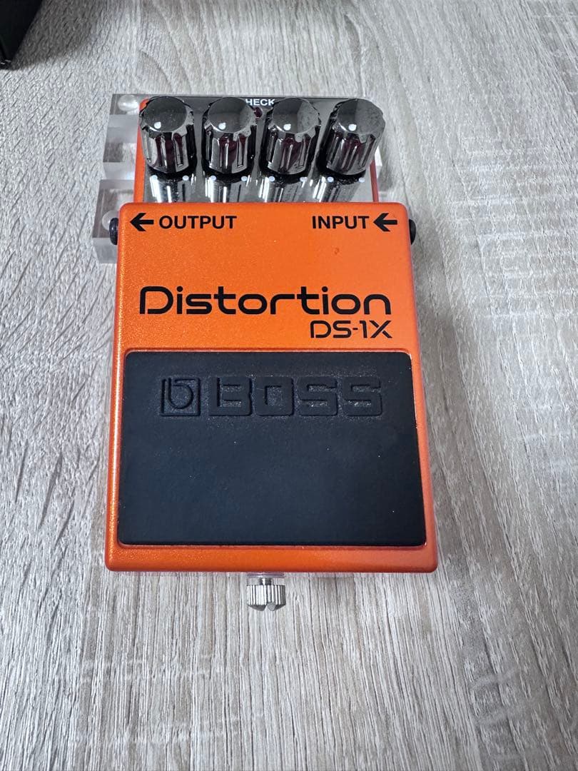 BOSS DS-1X ディストーションペダル