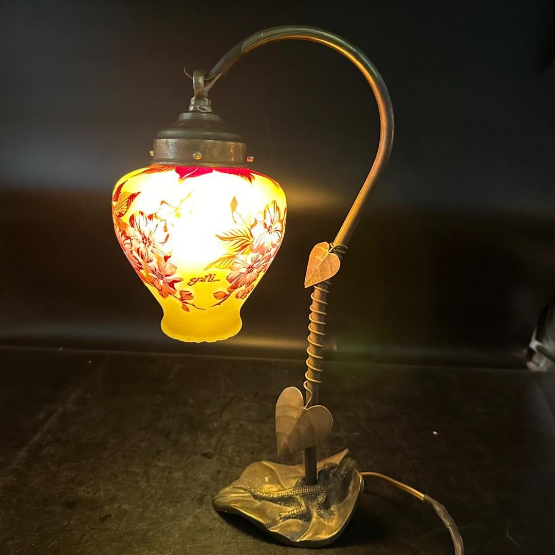 エミールガレ　一灯吊りランプ 　林檎紋　カメオ彫り　被せガラス　高さ39ｃｍ