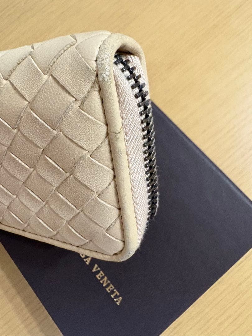 Bottega Venetaボッテガ・ヴェネタケース ベージュ