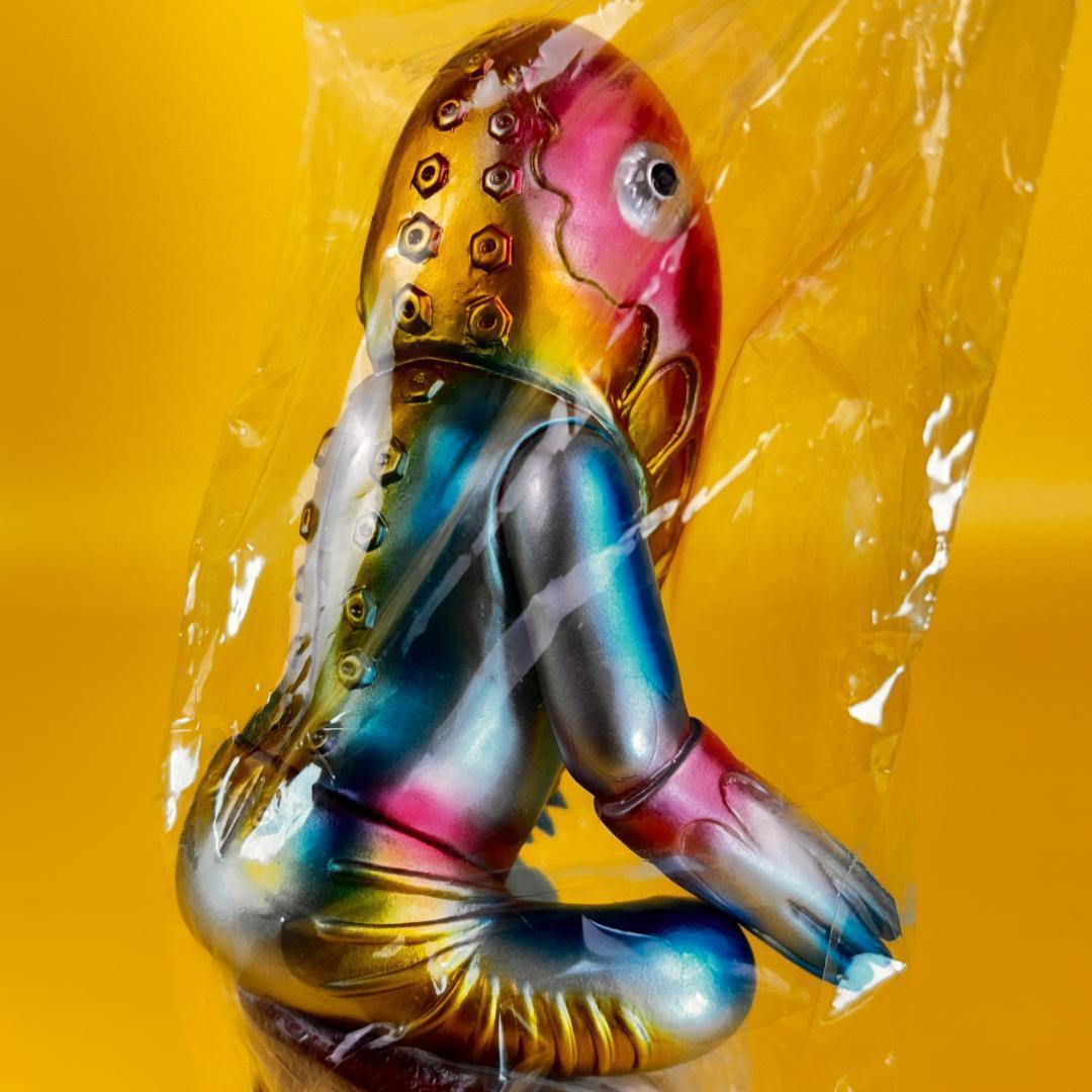 ブルマァク　メトロン星人　ちゃぶ台付き　怪獣シリーズ　メタリック