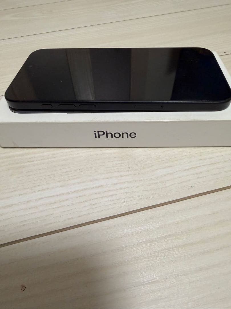 【美品】Apple iPhone16 Plus 128GB 黒　SIMフリー
