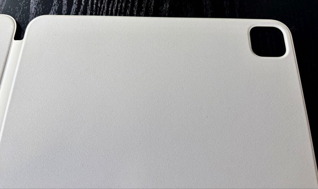 【極美品】13インチiPad Pro（M4）用Smart Folio ホワイト