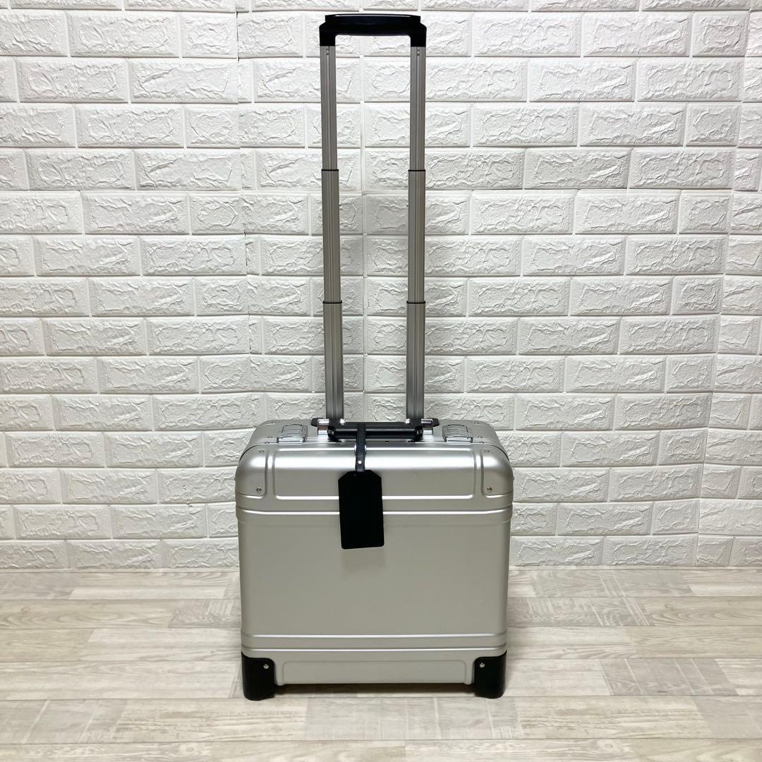 【廃盤品】美品！ビジネスマンに！ゼロハリバートン　アルミ製 キャリーケース　2輪