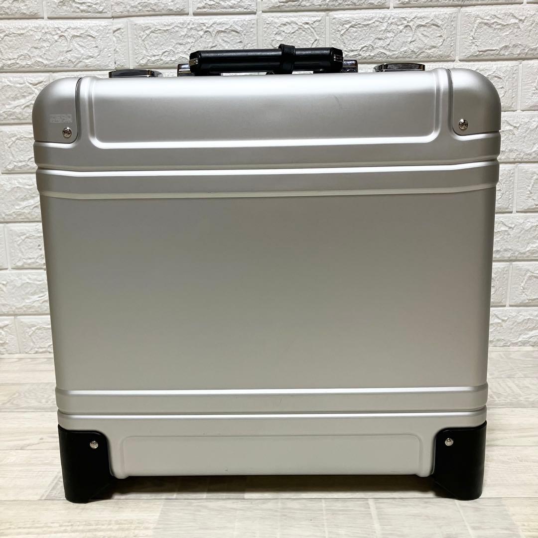 【廃盤品】美品！ビジネスマンに！ゼロハリバートン　アルミ製 キャリーケース　2輪