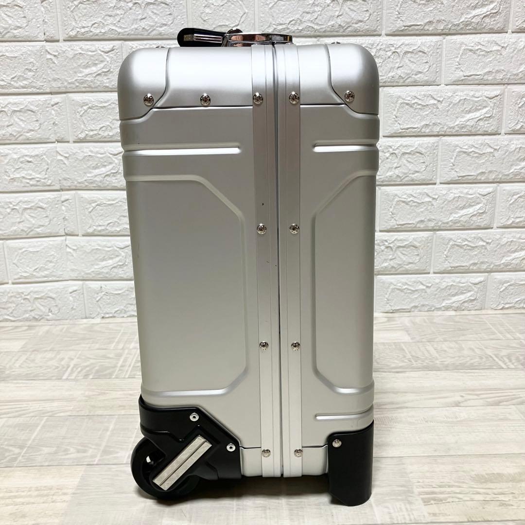 【廃盤品】美品！ビジネスマンに！ゼロハリバートン　アルミ製 キャリーケース　2輪