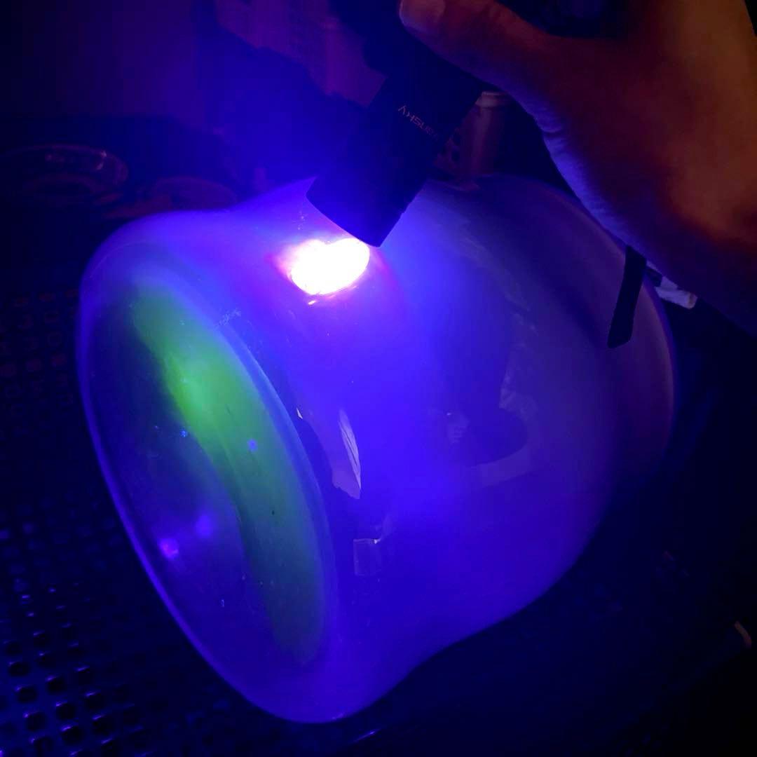 骨董　時代ガラス　淡紫色　乳白色暈し　括れ寸胴型　水指　花器　ウランガラス