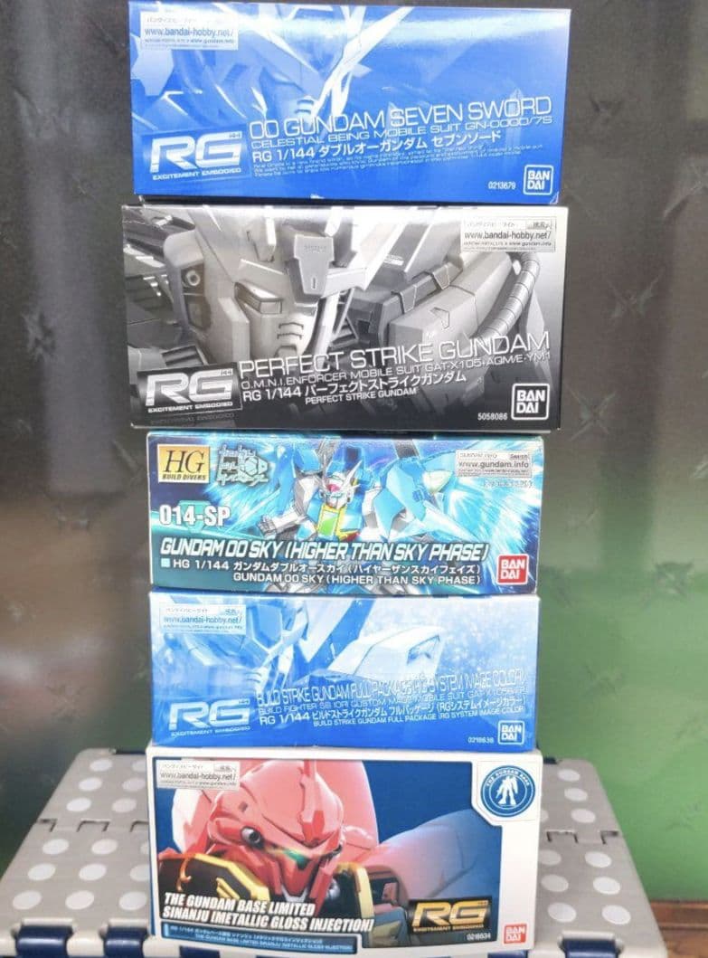 ガンプラ　まとめ売り　５体
