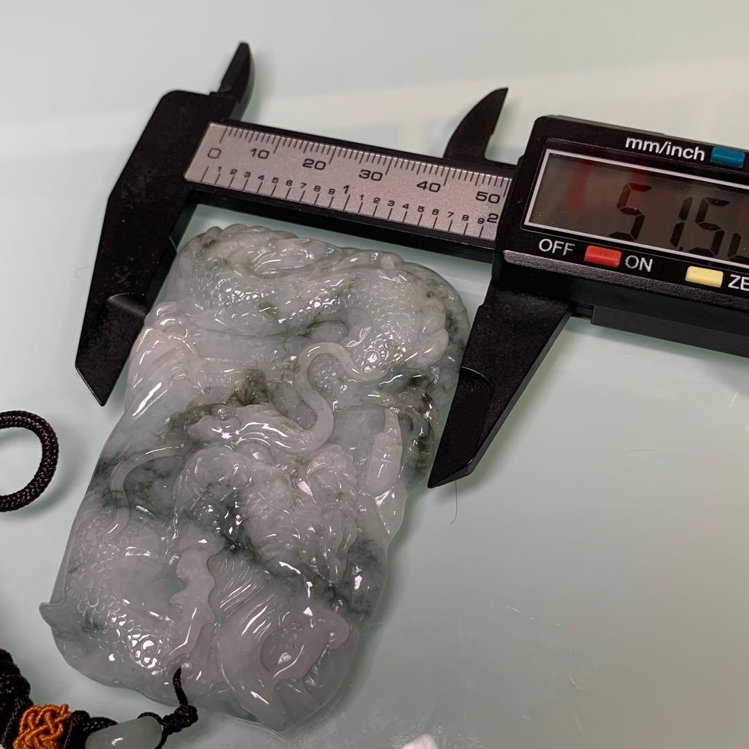 旧家蔵出　清国時代物　本物保証品　ヒスイ　翡翠 青龍　翡翠本物保証お守り