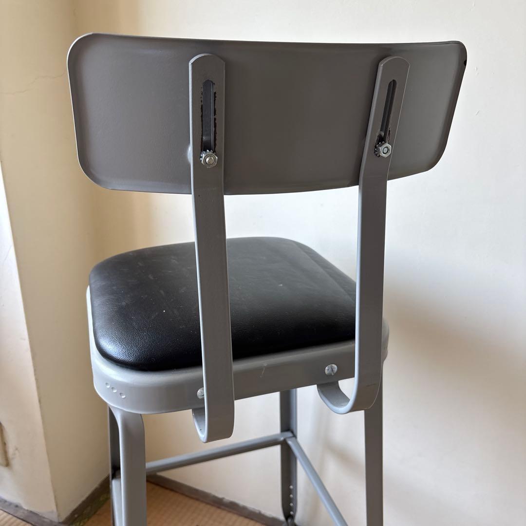 リオン LYON　ファクトリースツール ＋クッション ＋バックレスト付き