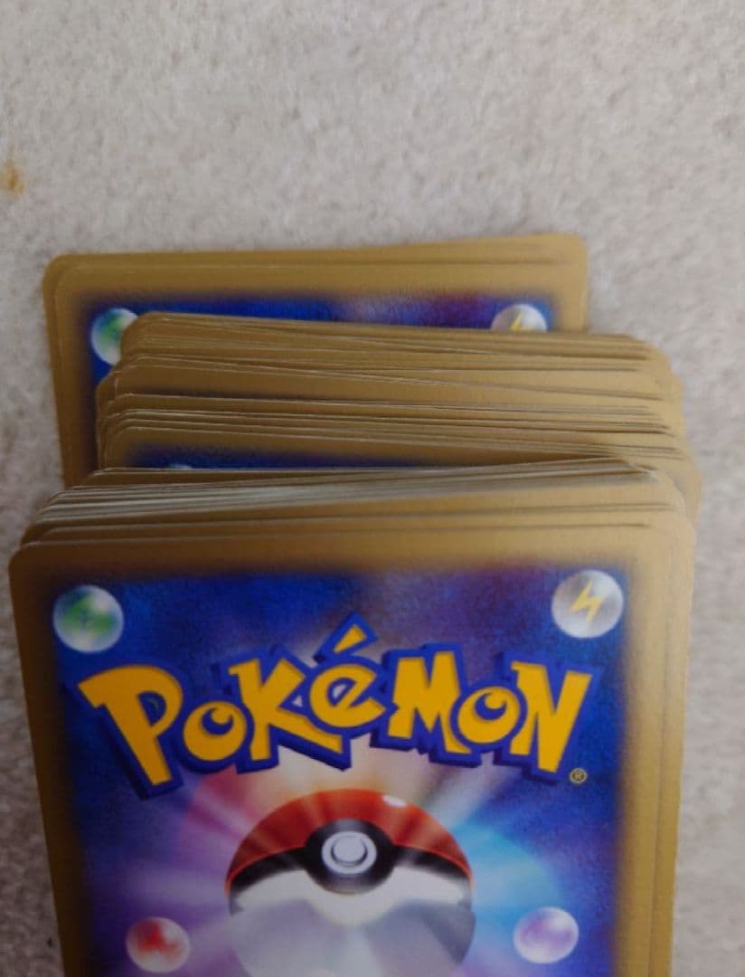 ポケモンカード　ギフトボックス　クイック　エネルギー　超　炎　水　草　雷　闘