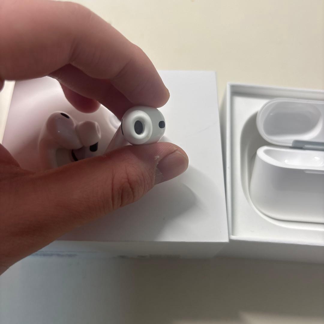 1/13購入　AirPods Pro3