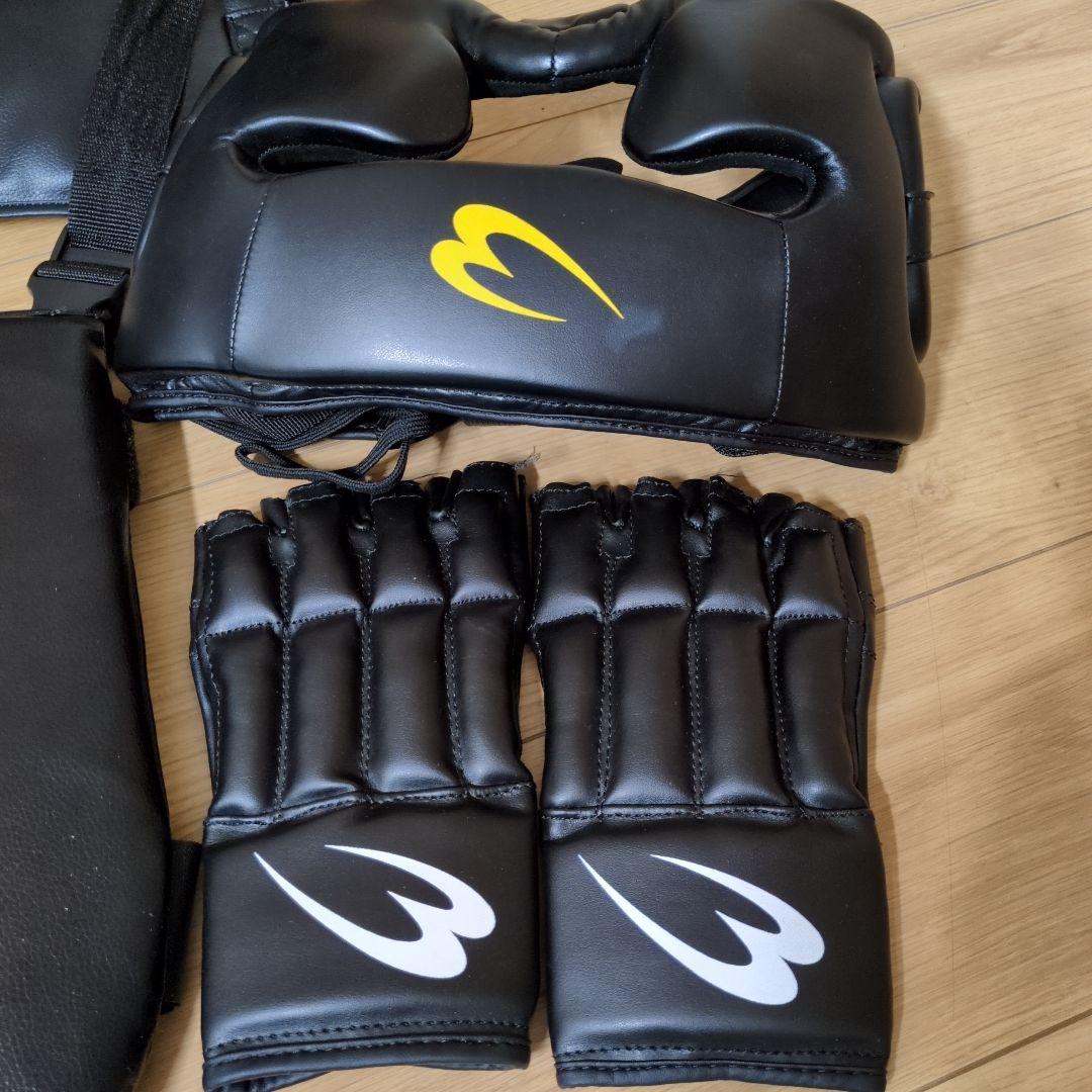 ボクシング 空手 プロテクター ミット 6点セット　36000円相当