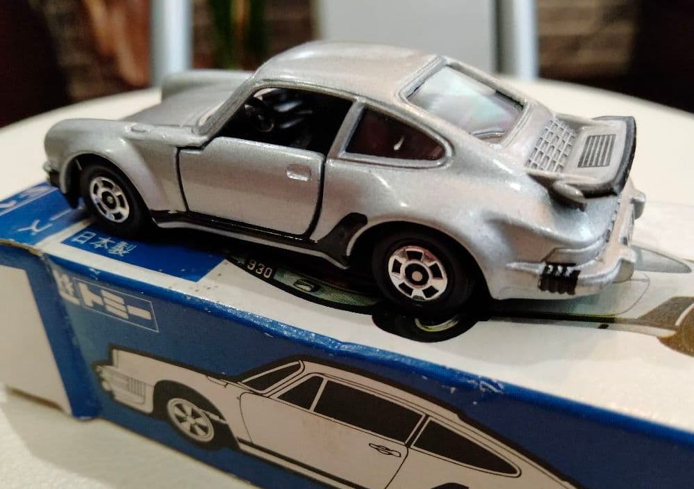 激レア トミカ青箱 ポルシェ930ターボ 日本製