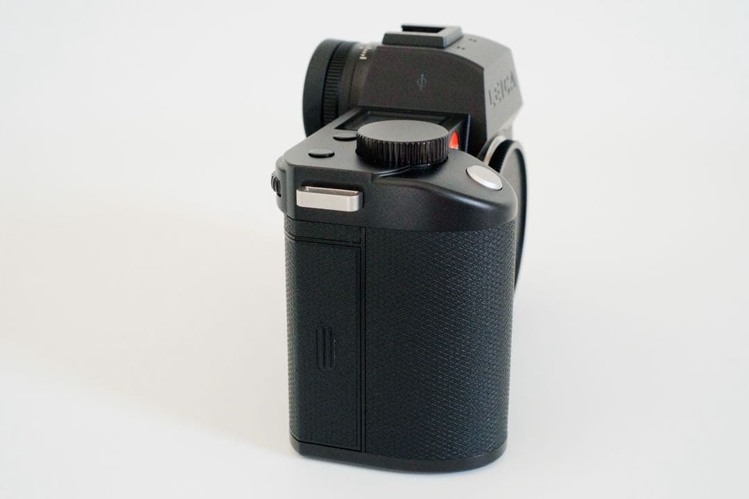 Leica SL2-S ボディとバッテリー2本