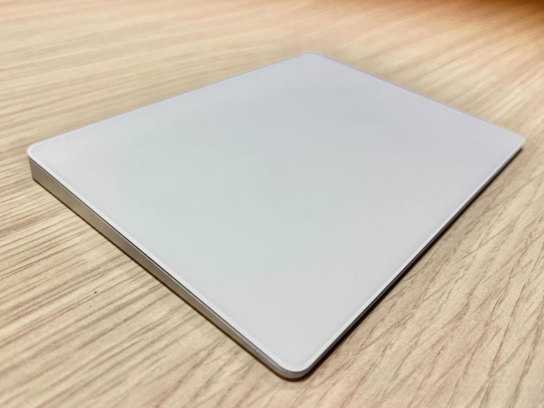 Apple Magic Trackpad 2 ホワイト / A1535