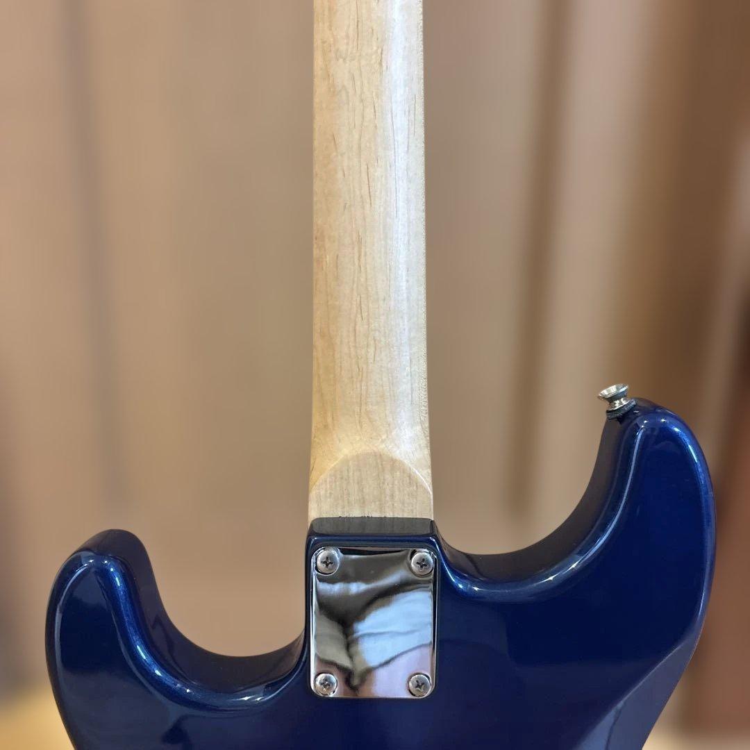 Legend ストラトキャスタータイプ（SSS） アーム付 新品弦張替済