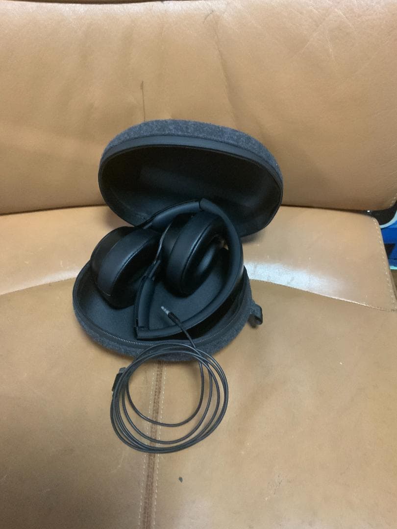 ヘッドホン Beats by Dr Dre SOLO PRO