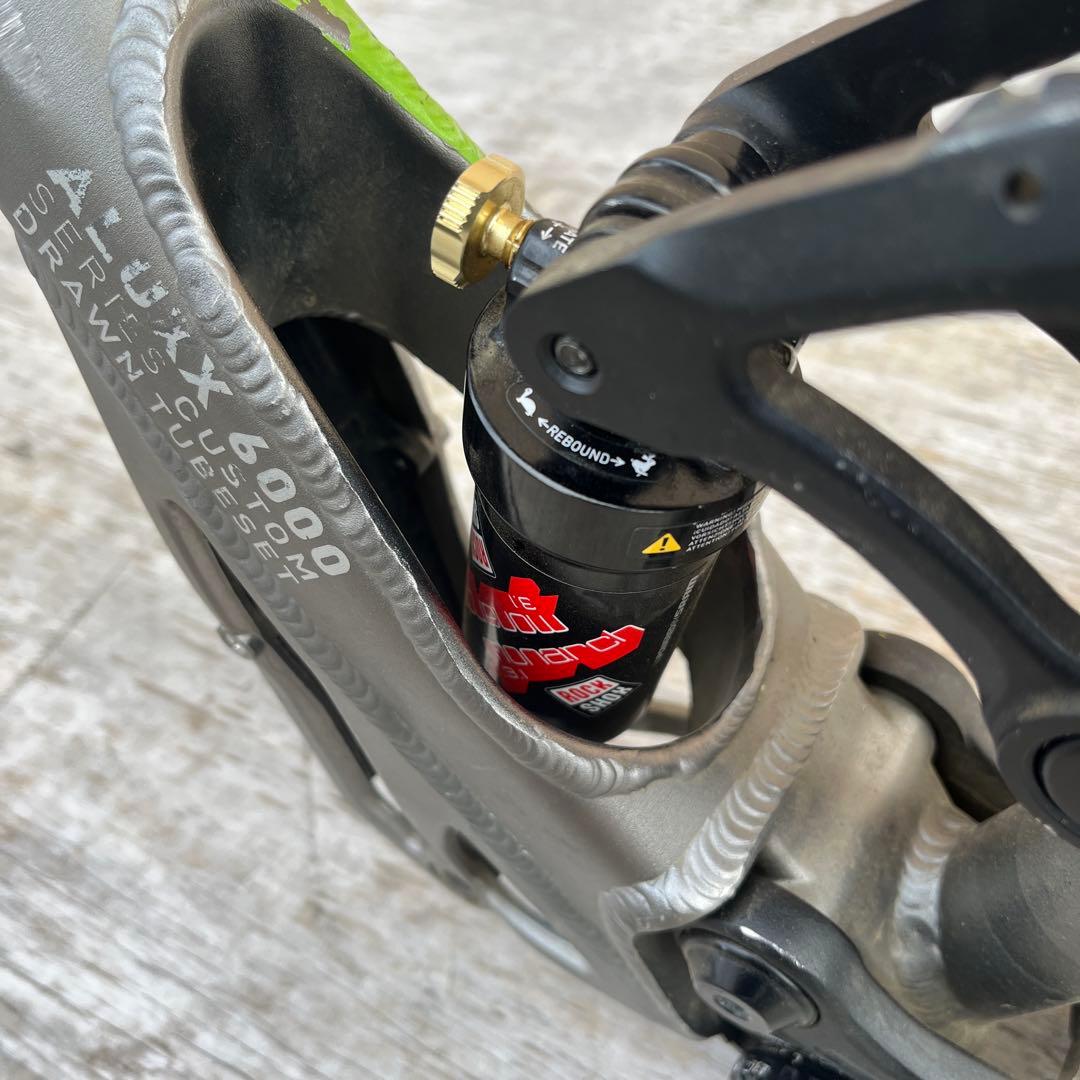 さばち様 giant reign 26インチ　フレーム　サスペンション