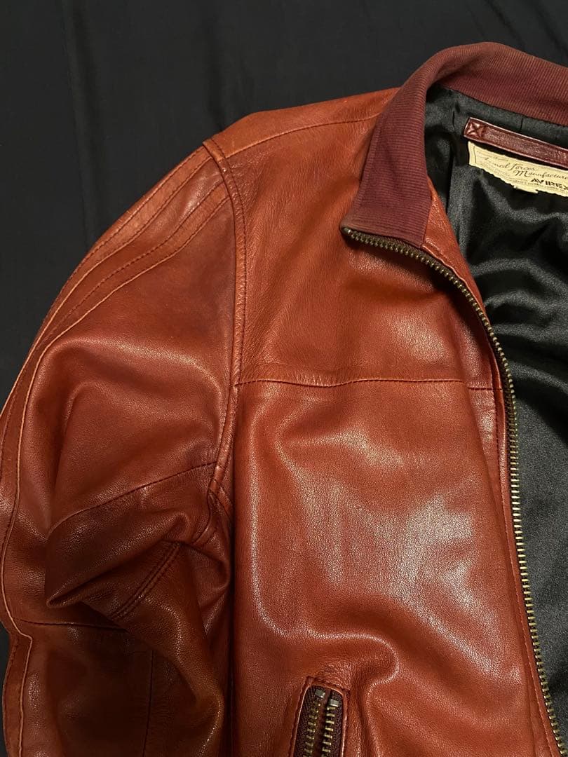 AVIREX 革ジャン　レッド