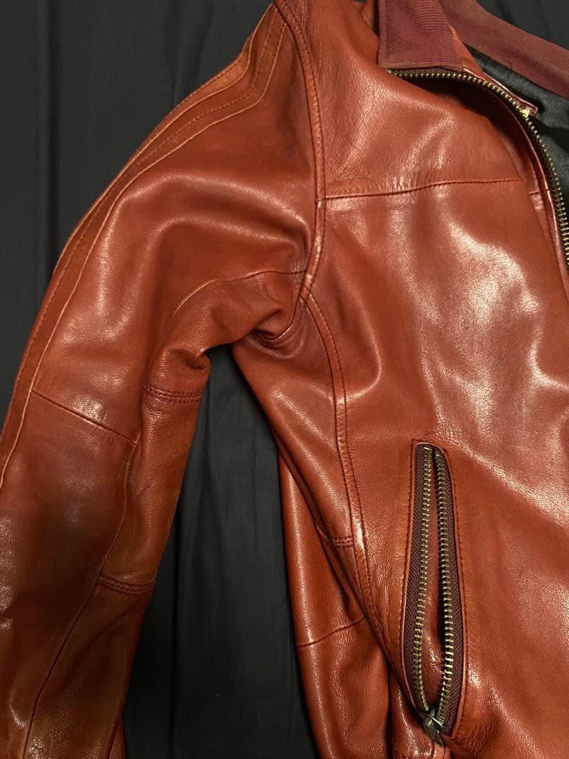 AVIREX 革ジャン　レッド