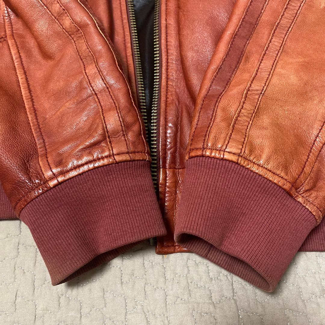 AVIREX 革ジャン　レッド