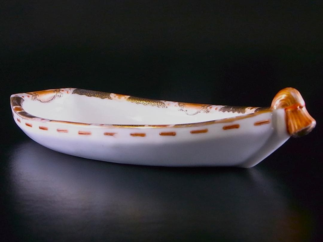 【 E399 】 超名品　明治期瀬戸焼上手作品　川本桝吉作品　超細密武士文舟形皿