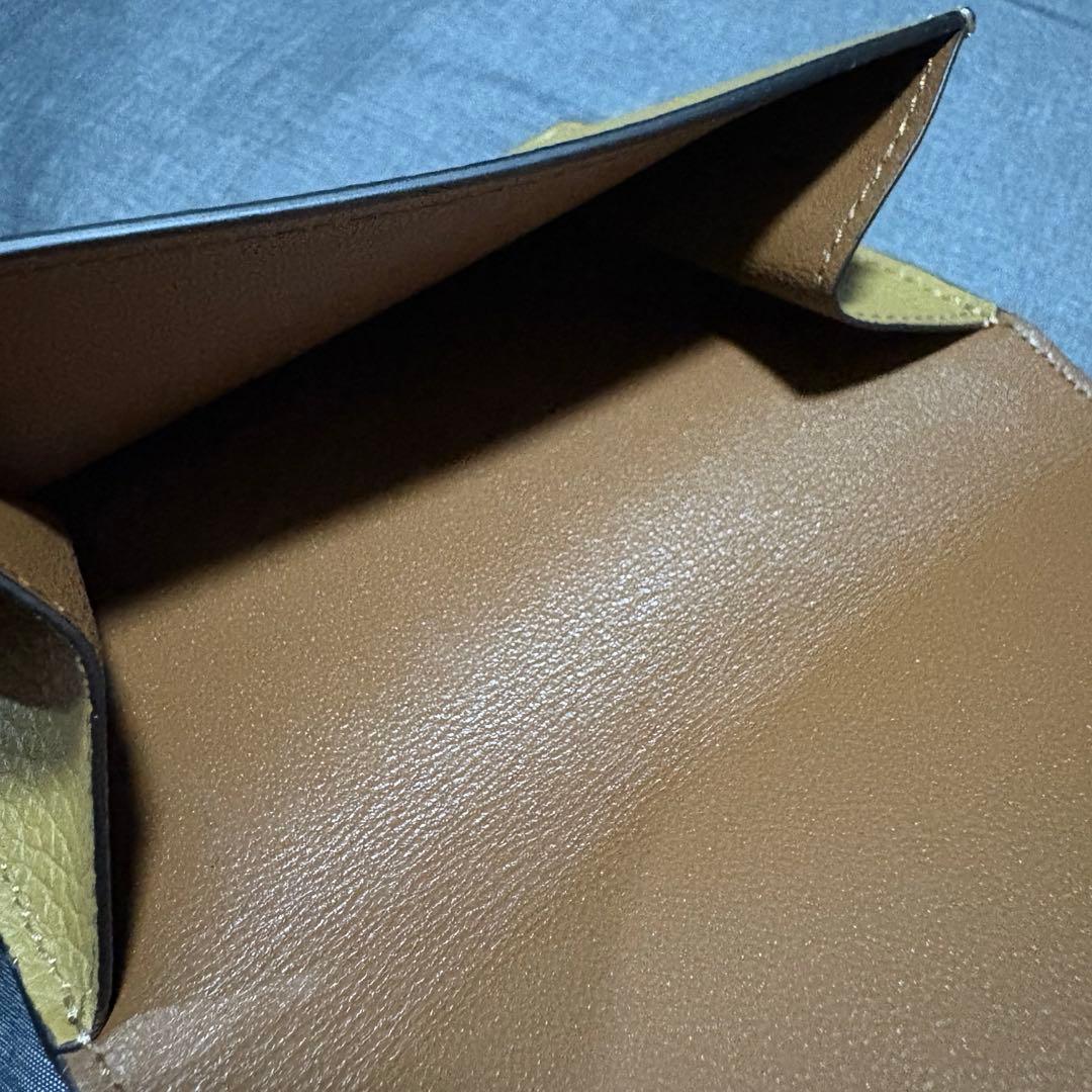 【新品未使用】MARNI マルニ 三つ折りウォレット 財布 刺繍 スティッチ