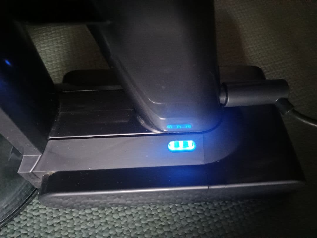 完動品✌️Dyson V8 本体 ② Fluffy 隙間ノズル 純正品 正規品