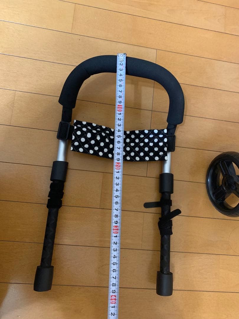 中型犬　4輪　犬用　車いす 歩行器　黒と白の水玉　手押し棒付　お食事　介護補助