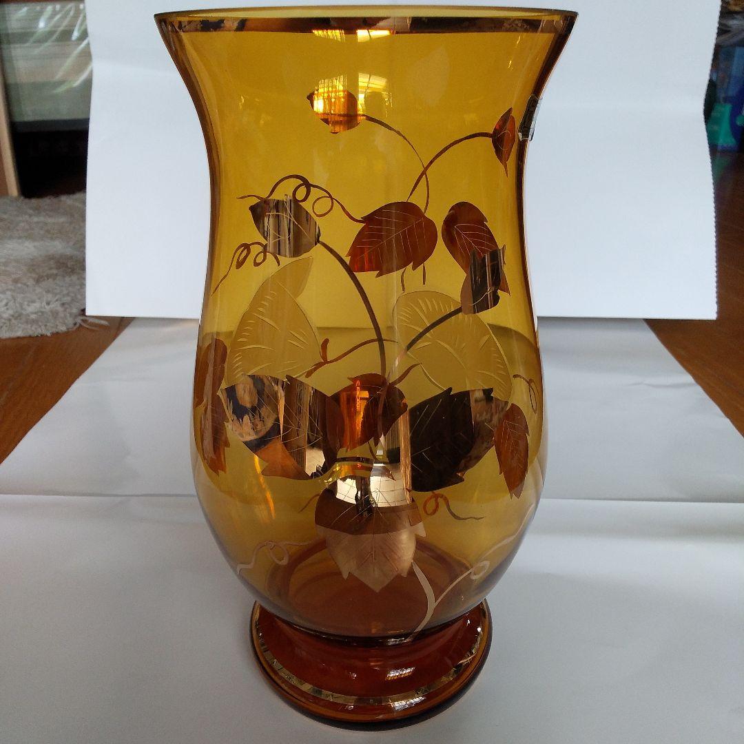 ボヘミアンクリスタルの花瓶